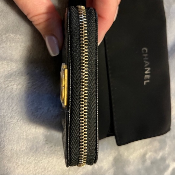 NEW CHANEL Complete Inclusions Chanel Boy Card Case Zip Around Chanel Wallet - Picture 2 of 7